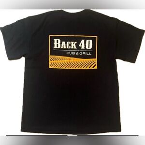 Men’s Back 40 Pub & Grill black short sleeve tee. Excellent condition. Size XL